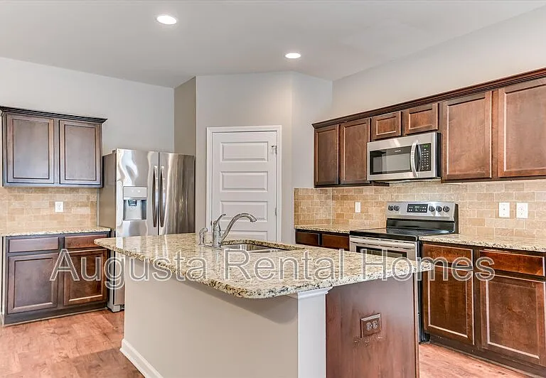 5060 Vine Ln — Photo 13