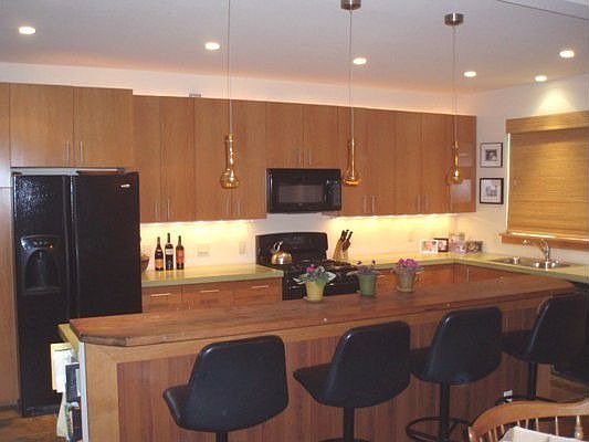 2nd image of 112 Easy St