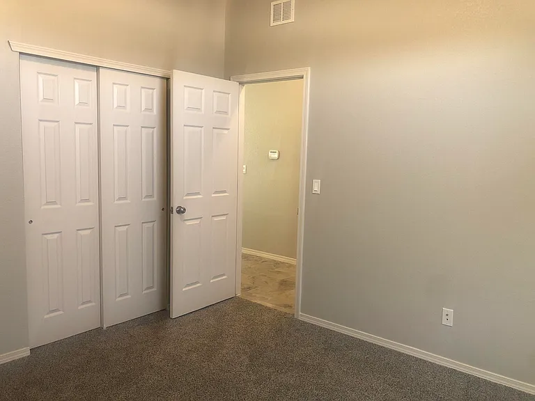 825 Whitebrush Dr — Photo 8