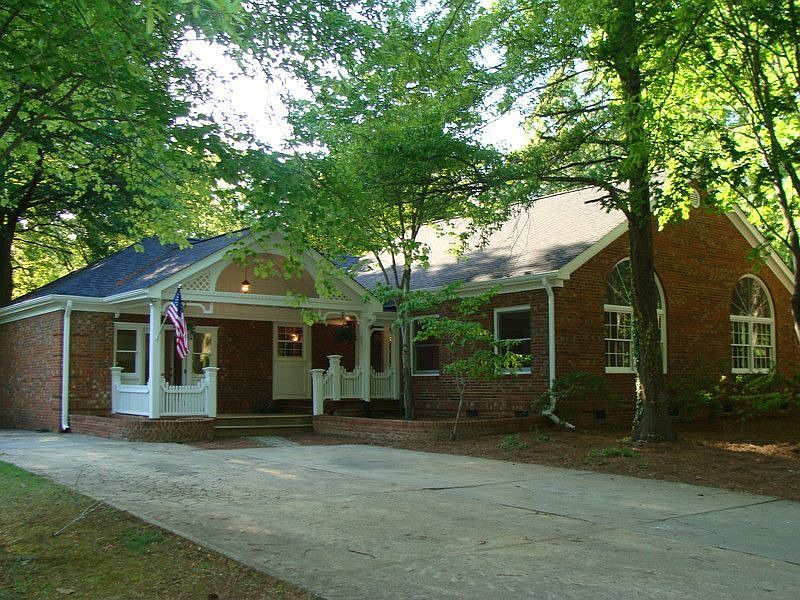 1st image of 4118 Enchanted Ln
