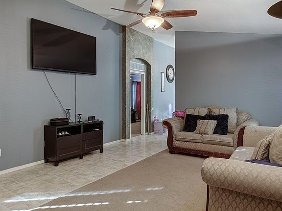 4th image of 24011 N High Dunes Dr