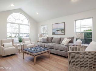 2425 Woodbine Ln, Toms River, NJ 08755