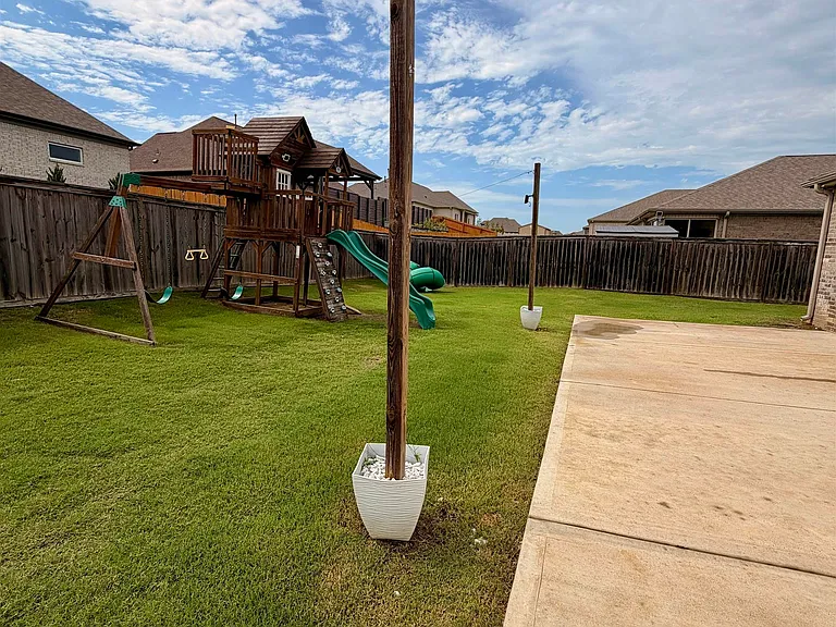 280 Lilly Dr — Photo 38