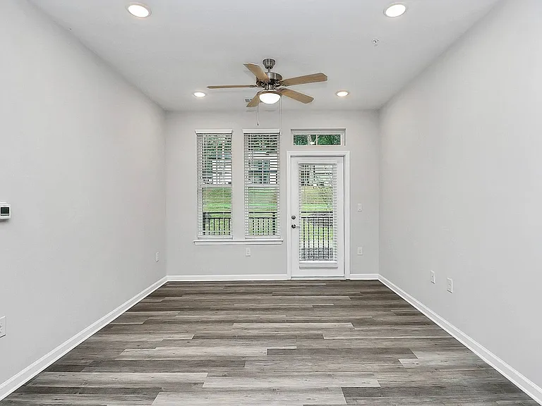 520 Tom Hunter Rd — Photo 31