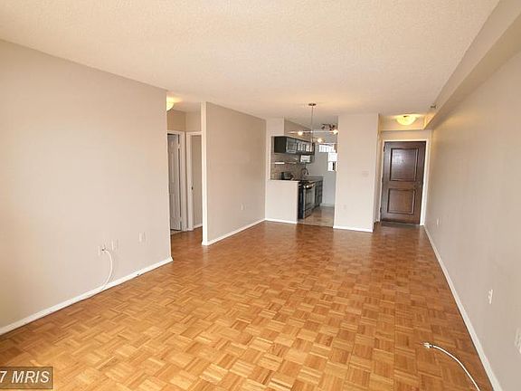 5th image of 4801 Fairmont Ave APT 410