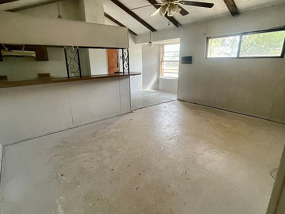 5th image of 15219 BRANDING IRON DR