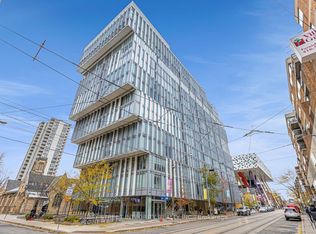 50 McCaul St #1009, Toronto, ON M5T0B6