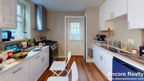 7 Winship St Photo 1