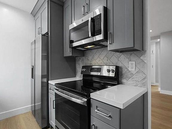 5th image of 617 N Sweetzer Ave #4