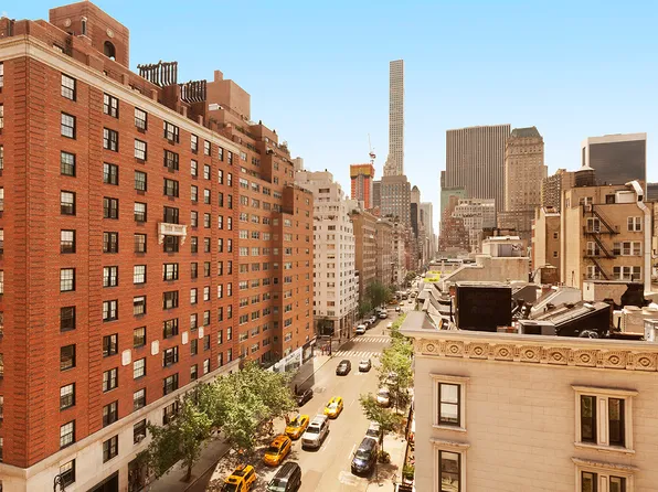 21 East 66th Street image 4 of 25