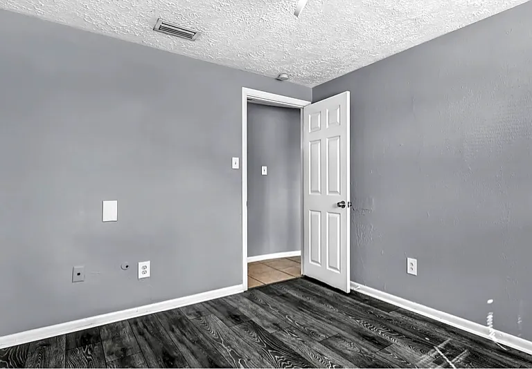 4301 W Arch St — Photo 15