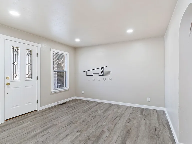 3480 Ogden Ave — Photo 7