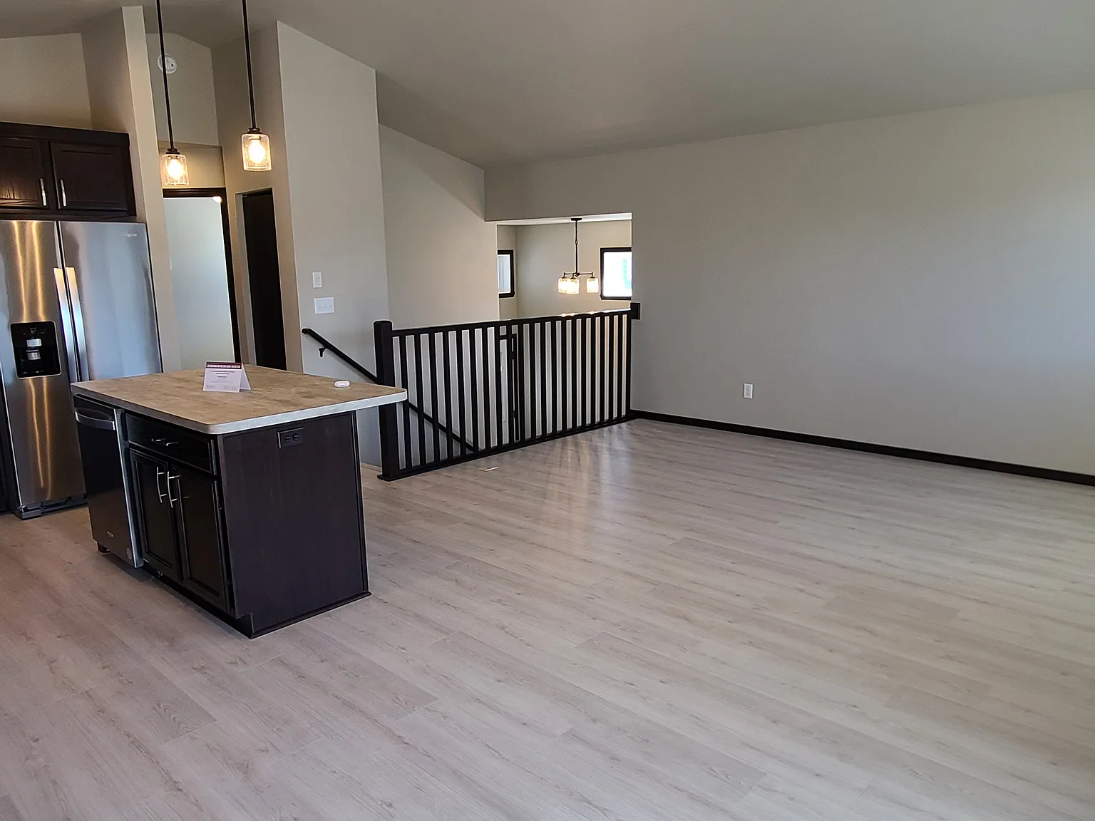 3 bed, 1790 sqft, $2,195 — Photo 2