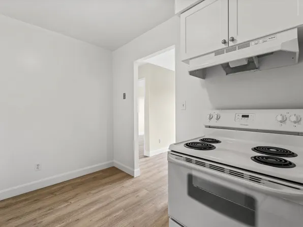 Empress Court Apartments, 5407 Empress St, Windsor, ON N8T 3B2