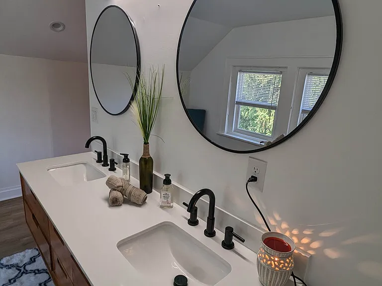 705 Bedford Ave #3 — Photo 10
