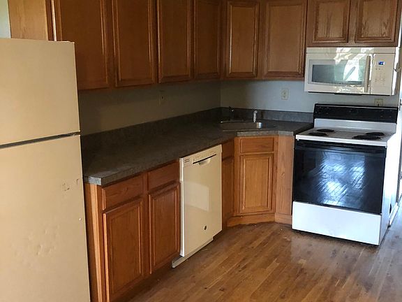 2nd image of 166 Western Ave APT 4