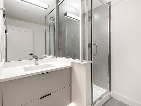 2nd image of 3582 E Pender St #2