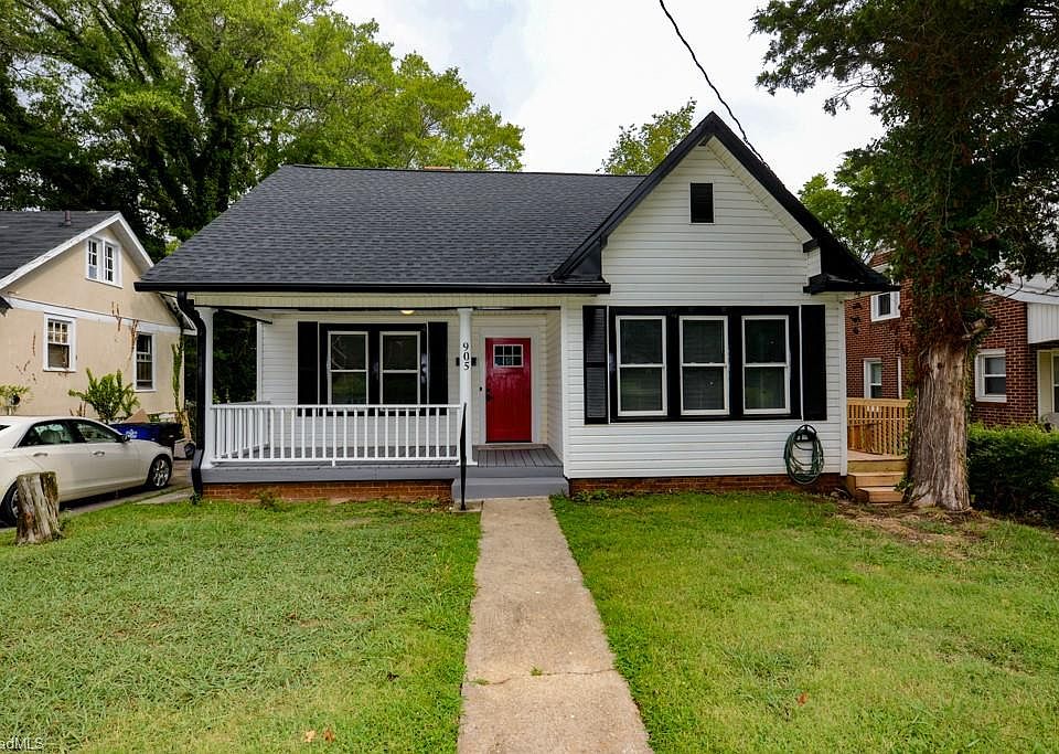 1st image of 905 W 25th St