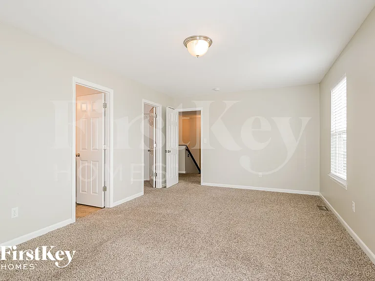 900 Tower Pl — Photo 12