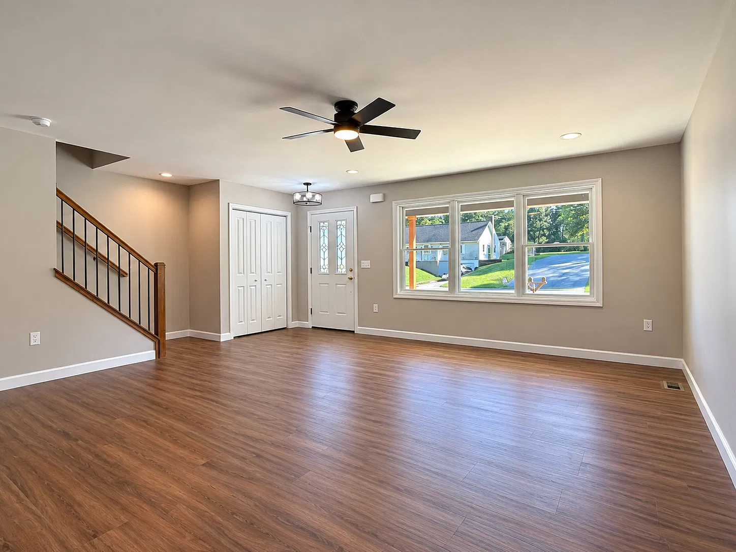 4 bed, 2.5 bath, 2150 sqft, $2,795 — Photo 3