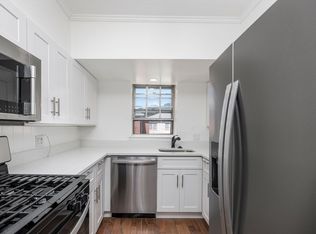 210 Lake Shore Rd #30, Brighton, MA 02135