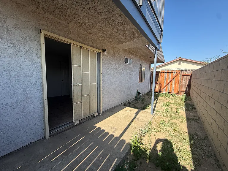 9150 Olive St #1 — Photo 5