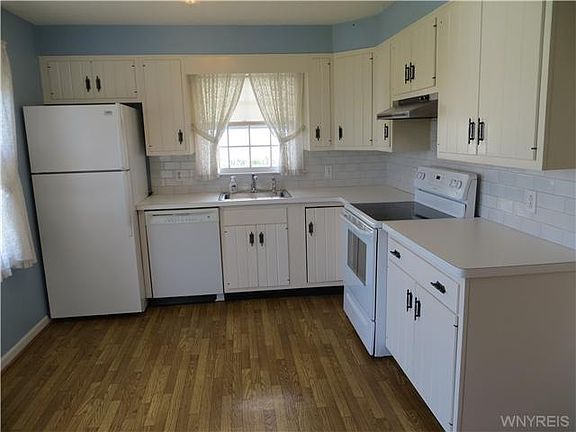 5th image of 88 Northwood Dr