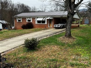 2488 Mount Herman Hts, Hudson, NC 28638