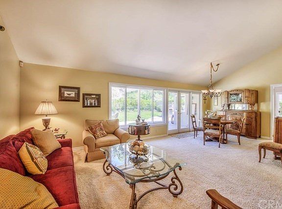 4th image of 482 S Westridge Cir