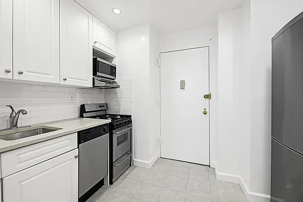 Rented by Argo Residential | media 10