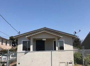 8312 B St, Oakland, CA