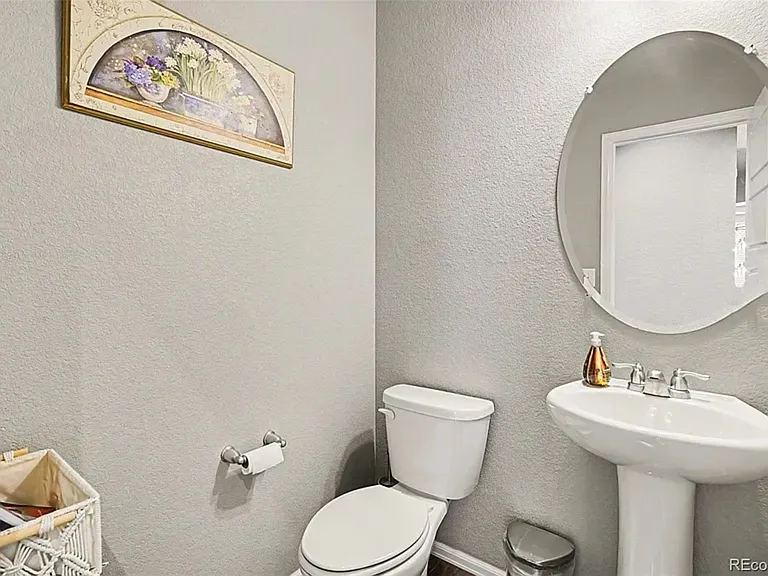 8835 Foxfire St — Photo 25