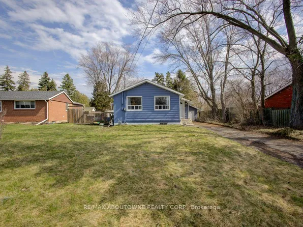 114 Ringwood Rd, Oakville, ON L6H 1K2