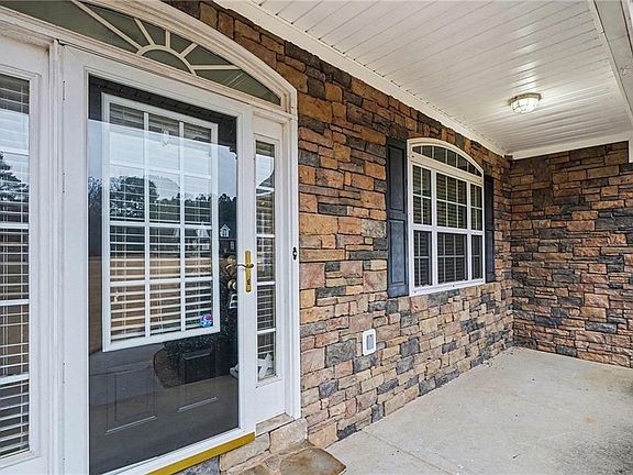 4th image of 43 Wellington Dr