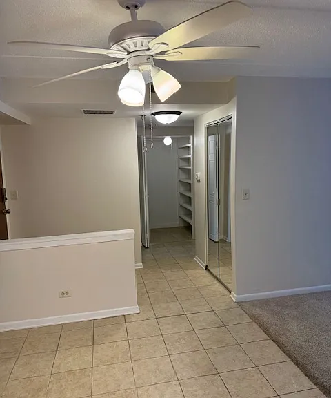 1450 Plymouth Ln #214 — Photo 4