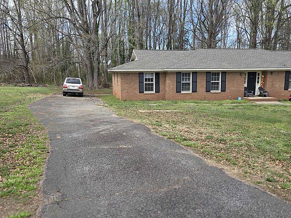 2nd image of 33 Nesbitt Dr