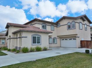 10483 Monterey Ct, Mentone, CA 92359
