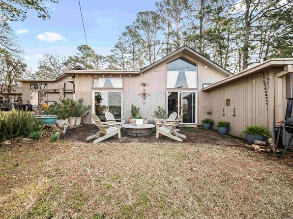 220 Sunset Bay Rd APT 29, Hot Springs National Park, AR 71913