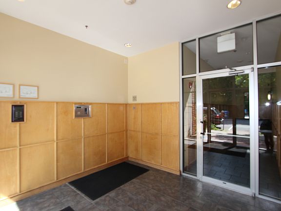 3rd image of 1421 Sherman Ave APT 404
