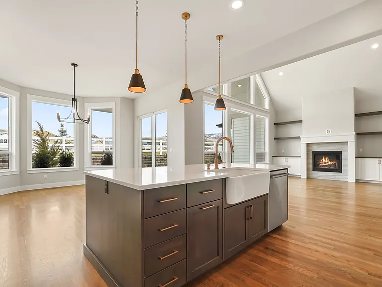 7820 W Cardinal Dr — Photo 8
