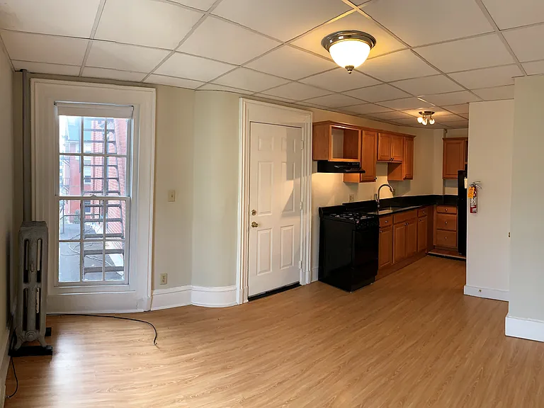 75 Danforth St #5 — Photo 7