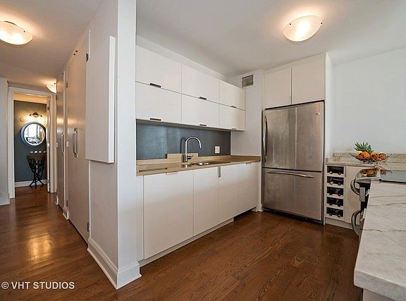 4th image of 777 N Michigan Ave APT 3301