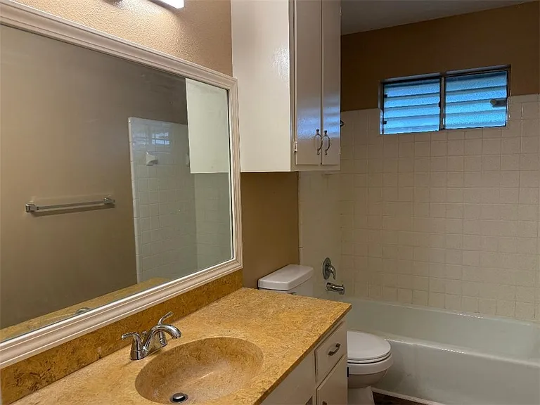 205 Santa Monica St — Photo 21
