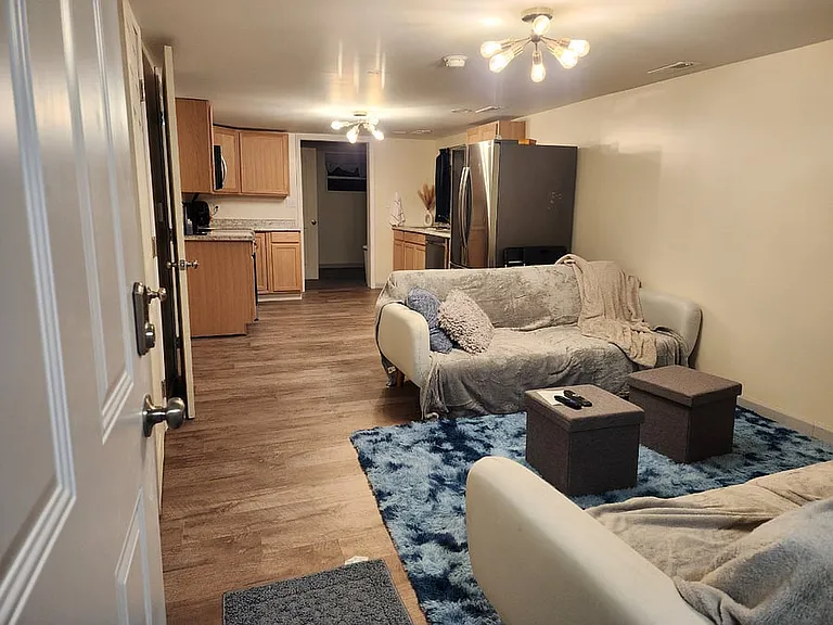 109 Curtis Ave — Photo 17