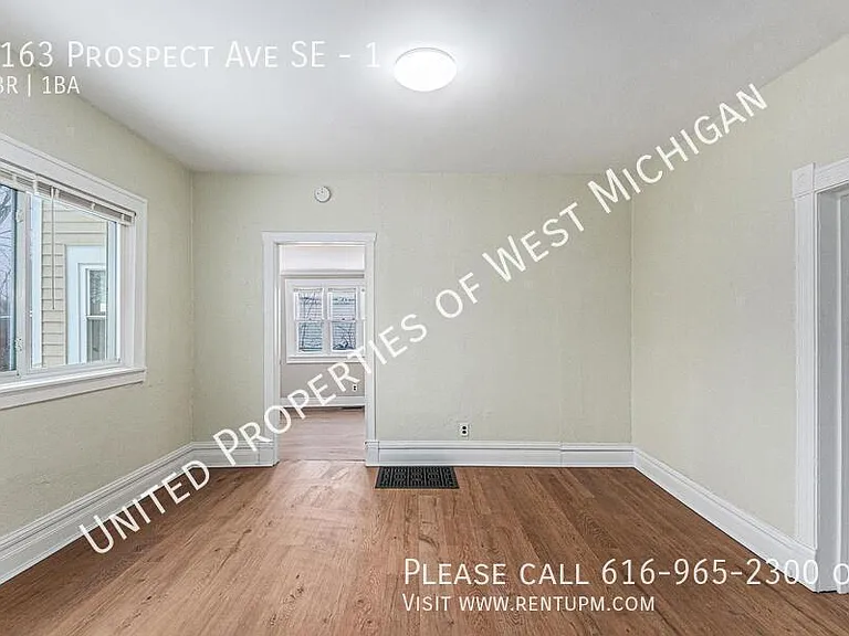 1163 Prospect Ave SE #1 — Photo 6