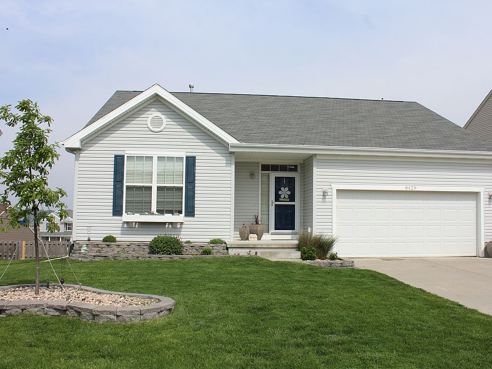 1st image of 8429 S 64th Ave