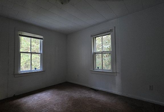 4th image of 140 Neth Dr