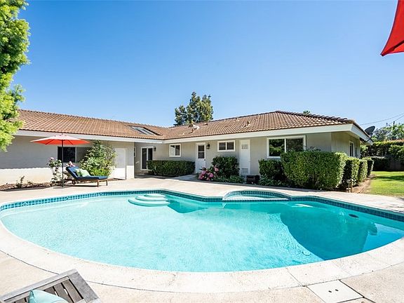 2nd image of 12411 La Bella Dr