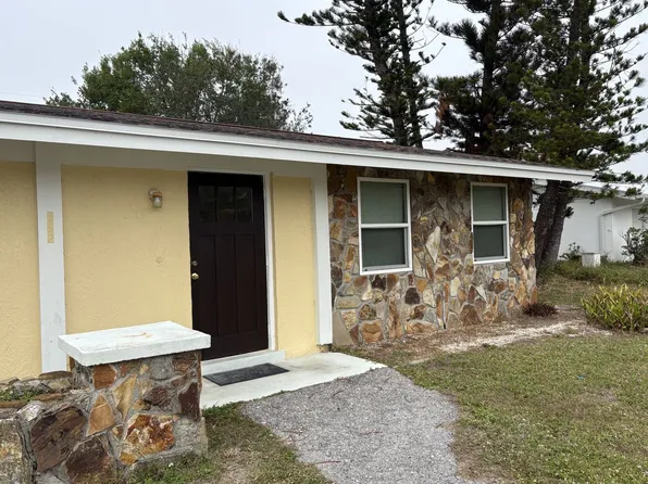 362 Reading St NW, Pt Charlotte, FL 33952