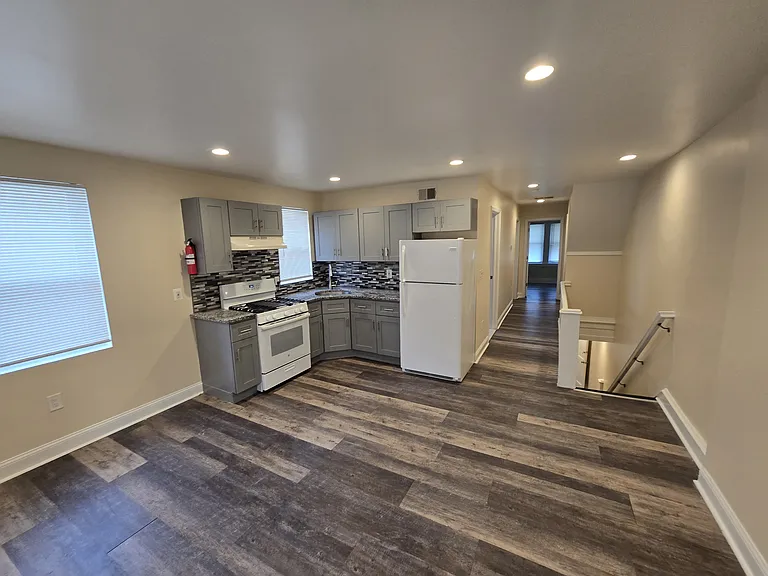 915 Macdade Blvd #2 — Photo 5
